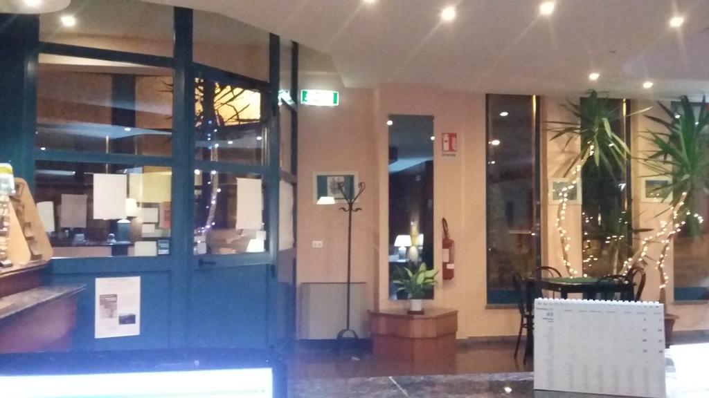 Hotel Cristallo Assergi Dış mekan fotoğraf
